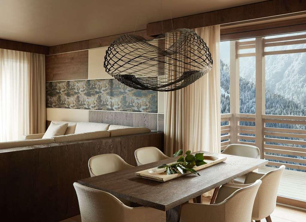 Lefay Resort & Spa Dolomiti Pinzolo Chambre photo